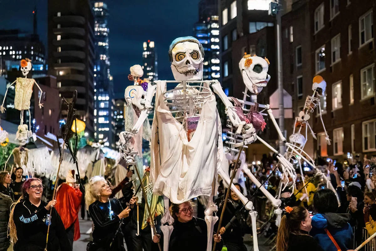 Halloween 2026 dans le monde : les parades et fêtes les plus spectaculaires à découvrir en octobre