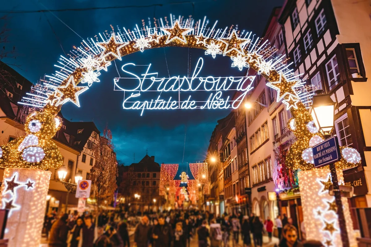 Marchés de Noël 2026 en France : Strasbourg, Colmar et les plus belles adresses de fin d'année